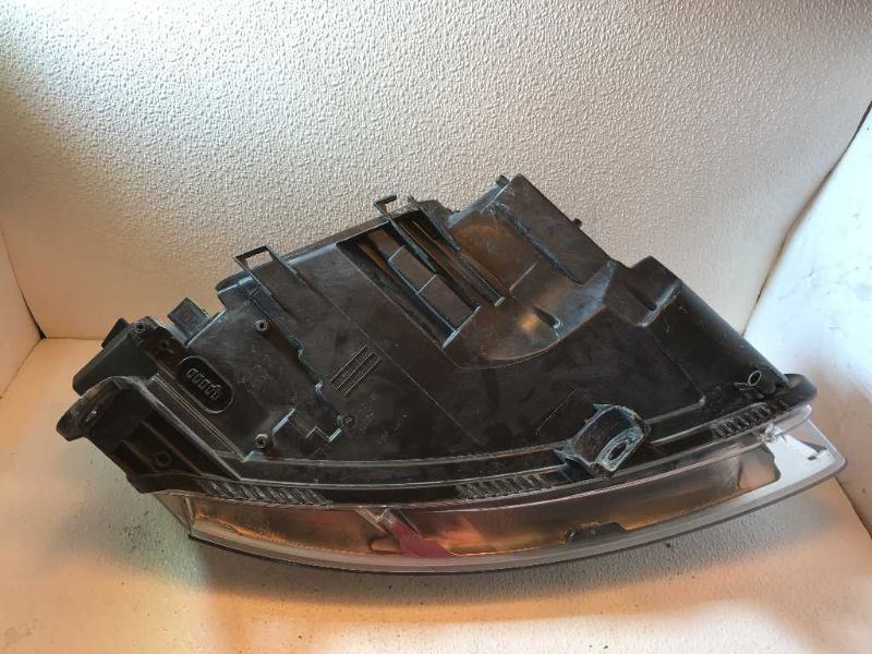 Faro izquierdo usado original (OEM) Audi A6 2005-2008