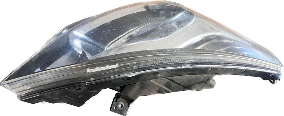 Right headlamp assembly composite used genuine OEM KIA RIO 2012-2017