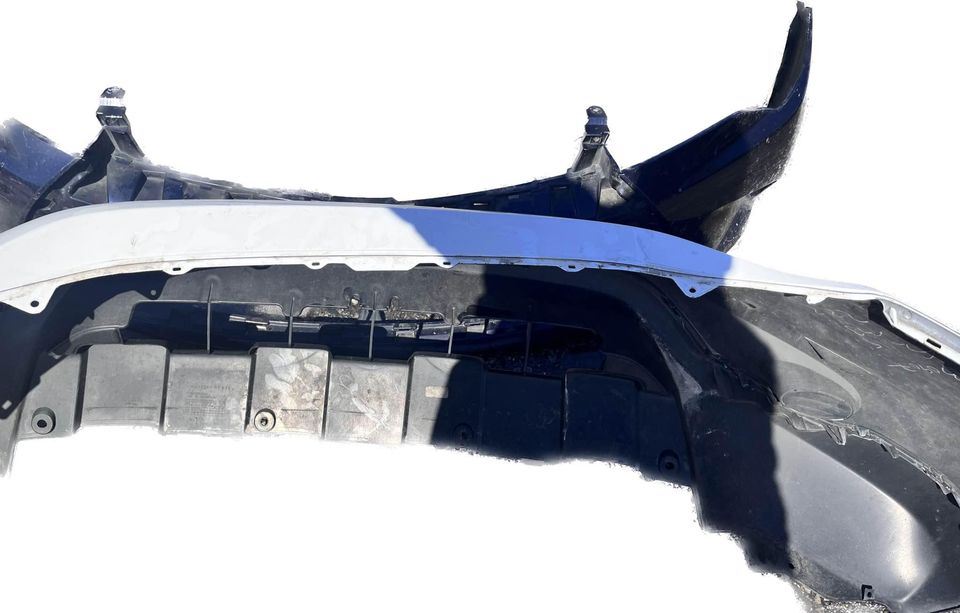 Defensa (parachoques) delantera usada original (OEM) Honda CR-V 2010-2011
