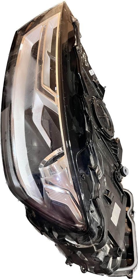 Left headlamp assembly composite used genuine OEM Audi Q7 2017-2019