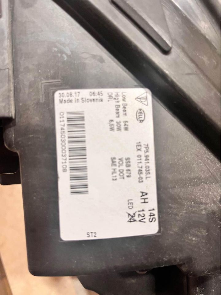 Left headlamp assembly composite used genuine OEM Porsche Cayenne 2015-2018