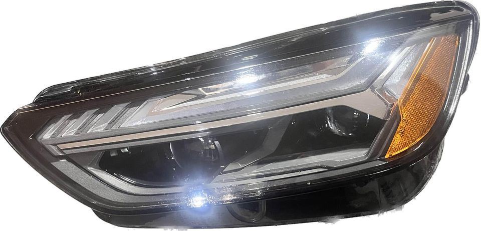 Left headlamp assembly composite used genuine OEM Audi Q5 2021-2025