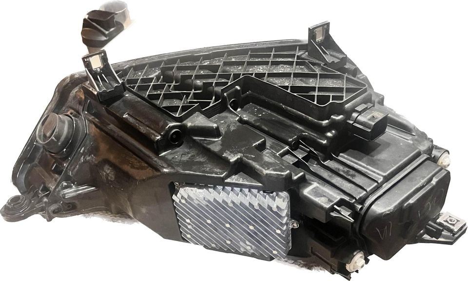 Left headlamp assembly composite used genuine OEM Audi Q5 2021-2025
