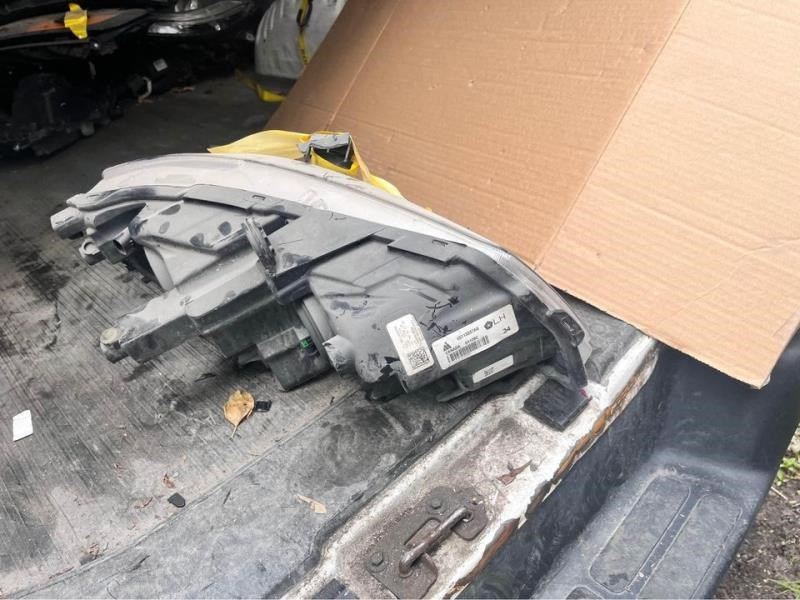Left headlamp assembly composite used genuine OEM Dodge Grand Caravan 2011-2020