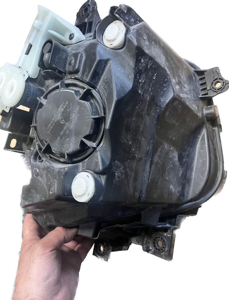 Left headlamp assembly composite used genuine OEM Hyundai Tucson 2022-2024
