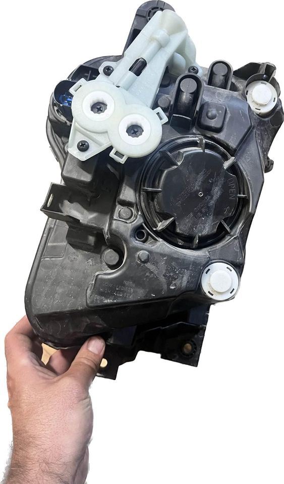 Left headlamp assembly composite used genuine OEM Hyundai Tucson 2022-2024