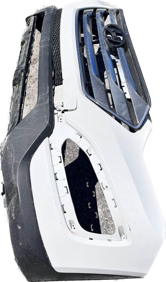 Front bumper cover upper used genuine OEM Hyundai Santa FE Sport 2013-2016