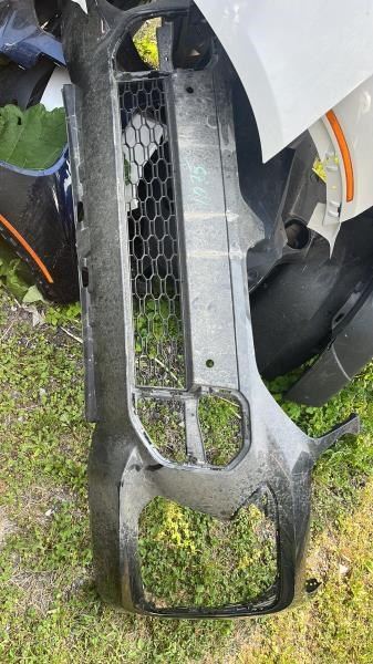 Front bumper cover used genuine OEM BMW X6 2015-2019