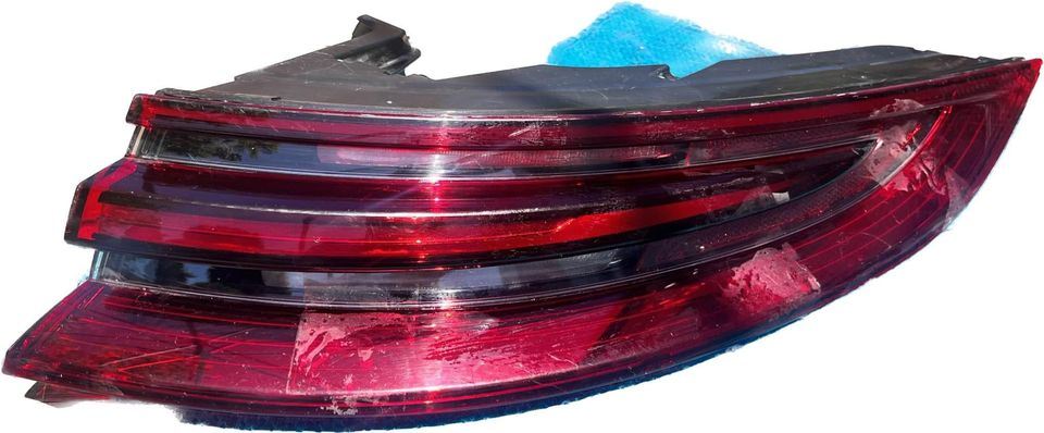 Tail Lamp used genuine OEM Porsche Panamera 2017-2020