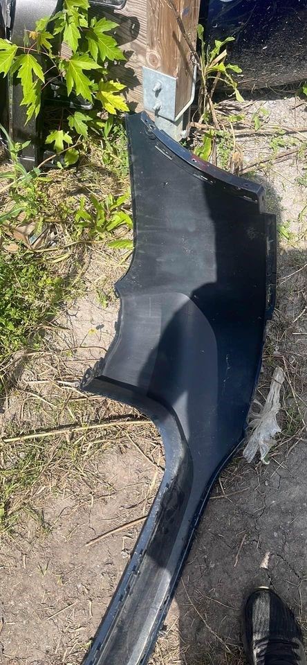 Defensa (parachoques) trasera usada original (OEM) BMW X1 2012-2015