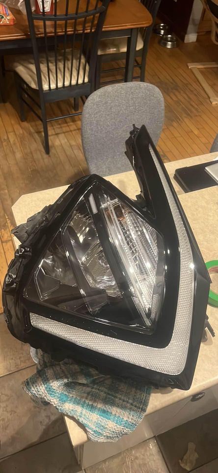 Faro usado original (OEM) KIA Sportage 2023-2025