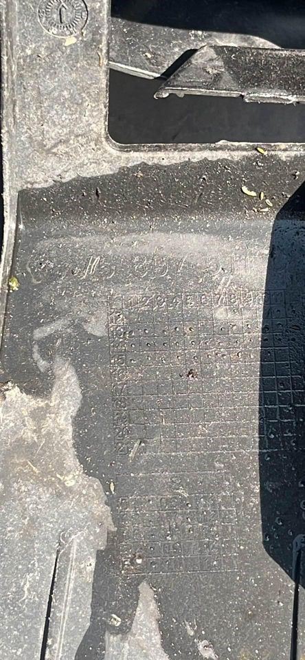 Defensa (parachoques) trasera usada original (OEM) Audi A3 2015-2016