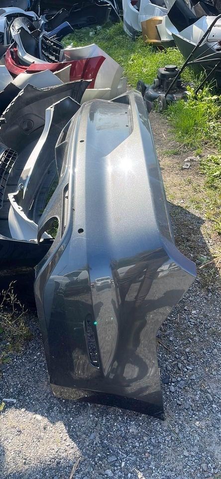 Defensa (parachoques) trasera usada original (OEM) Ford Mustang 2018-2023