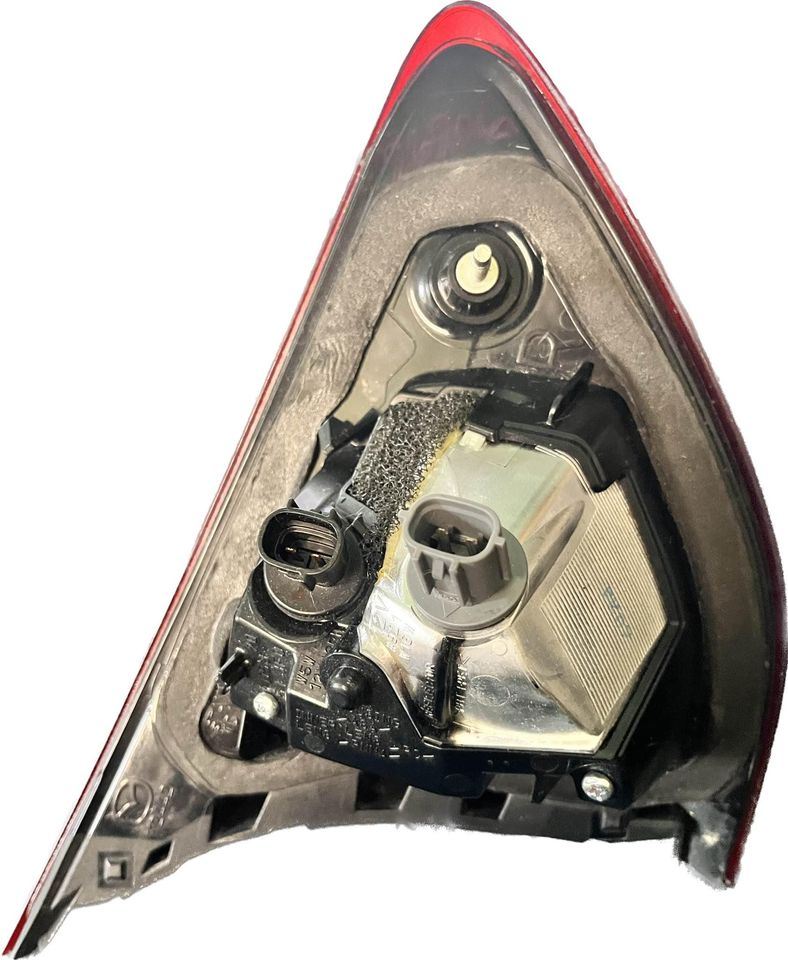 Right taillamp assembly inner used genuine OEM Mazda CX-5 2013-2016