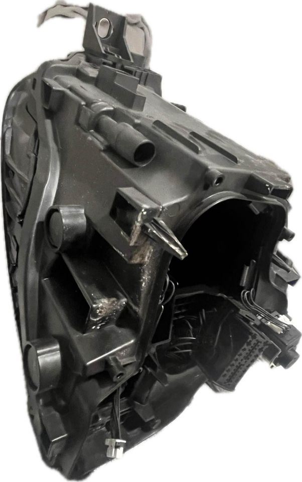 Headlamp Assembly used genuine OEM Audi Q8 2019-2023