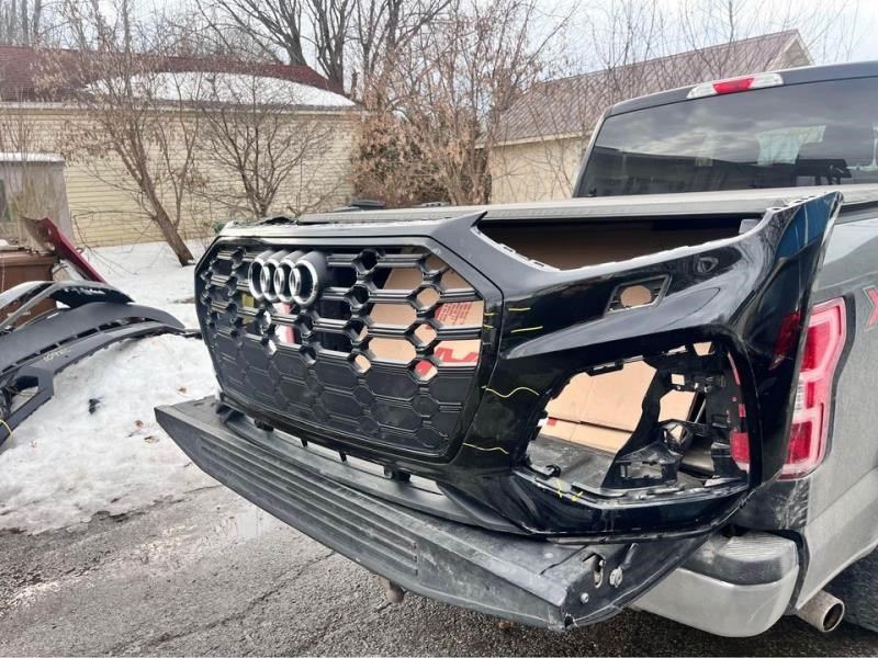 Front Bumper assembly used genuine OEM Audi Q5 2021-2025