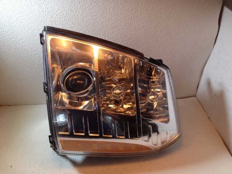 Left headlamp assembly composite used genuine OEM Cadillac Escalade ESV 2007-2014
