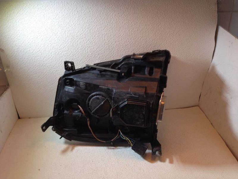 Left headlamp assembly composite used genuine OEM Cadillac Escalade ESV 2007-2014