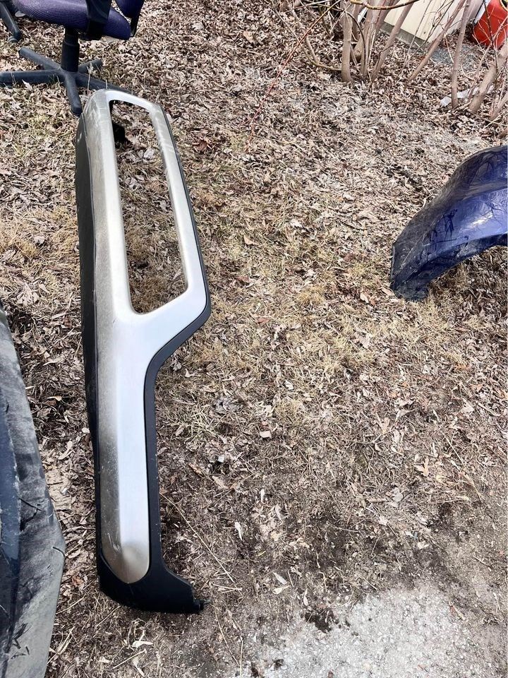 Front Spoiler Valance used genuine OEM Volvo XC40 2019-2022