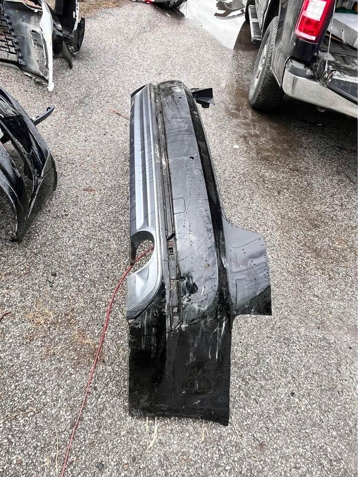 Defensa (parachoques) trasera usada original (OEM) Audi A4 2017-2019