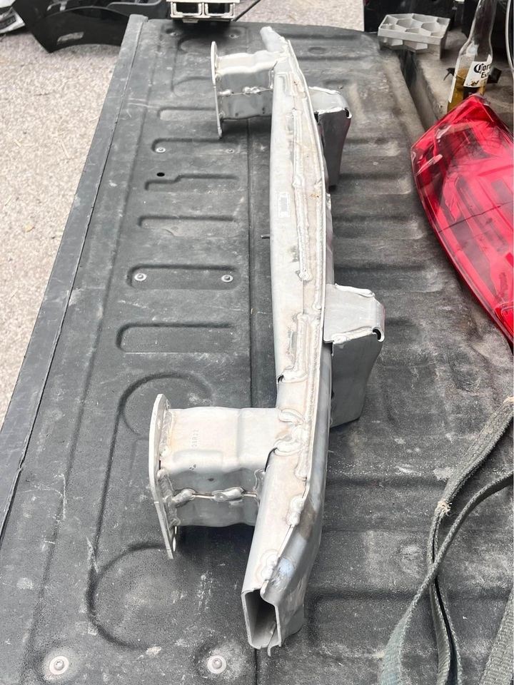 Front Bumper Reinf used genuine OEM Porsche Porsche Boxster 2017-2025