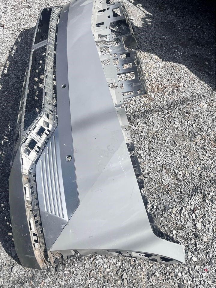 Defensa (parachoques) delantera usada original (OEM) Hyundai Ioniq 5 2022-2024