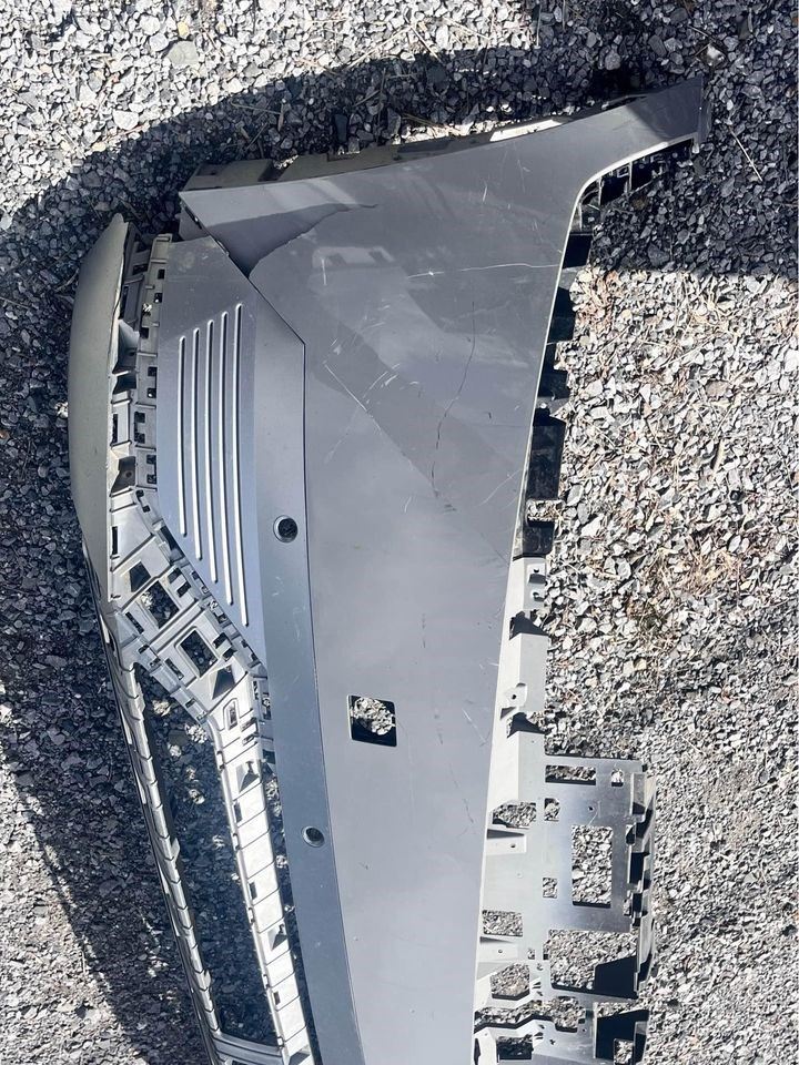 Defensa (parachoques) delantera usada original (OEM) Hyundai Ioniq 5 2022-2024