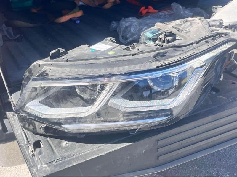 Faro izquierdo usado original (OEM) Volkswagen Tiguan 2022-2024