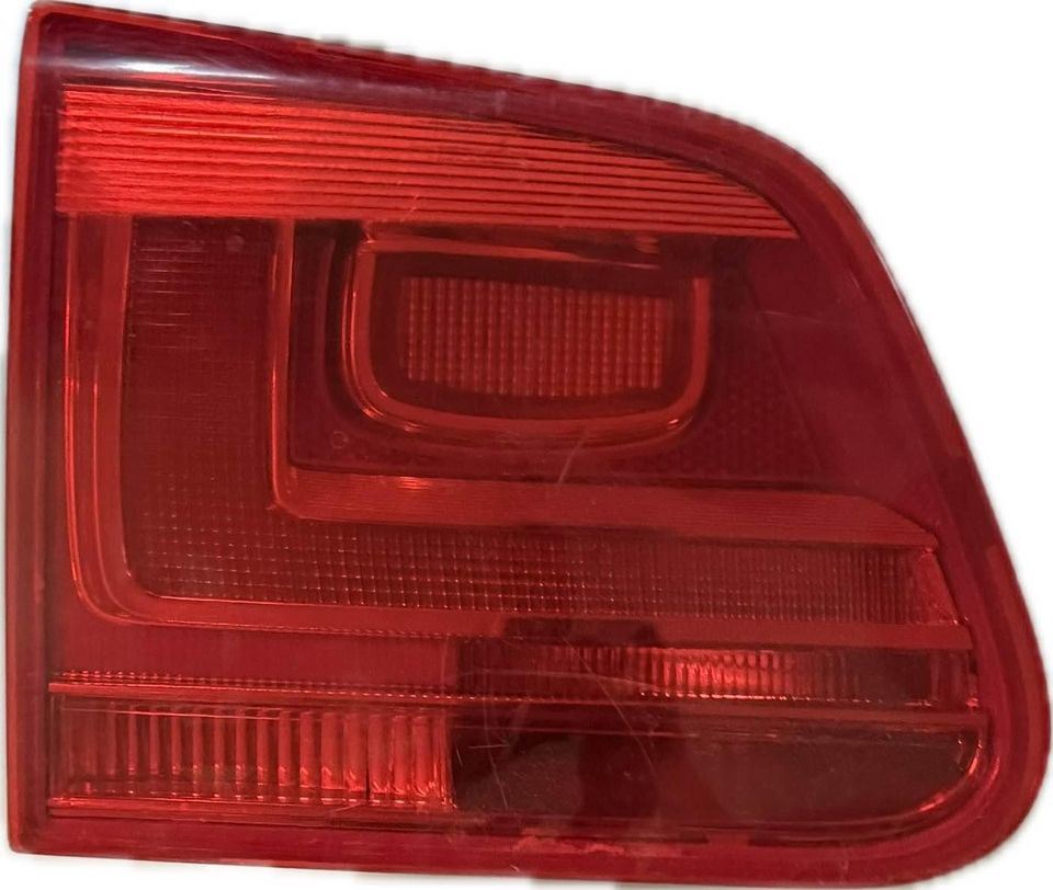 Calavera (luz trasera) izquierda usada original (OEM) Volkswagen Tiguan 2012-2017