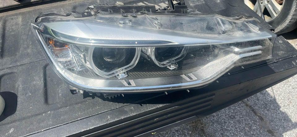 Faro derecho usado original (OEM) BMW 328I 2012-2015