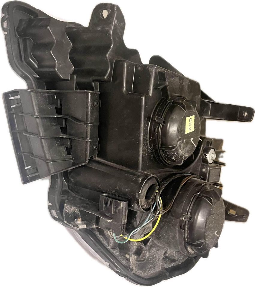 Headlamp Assembly used genuine OEM General Motors Terrain 2016-2017