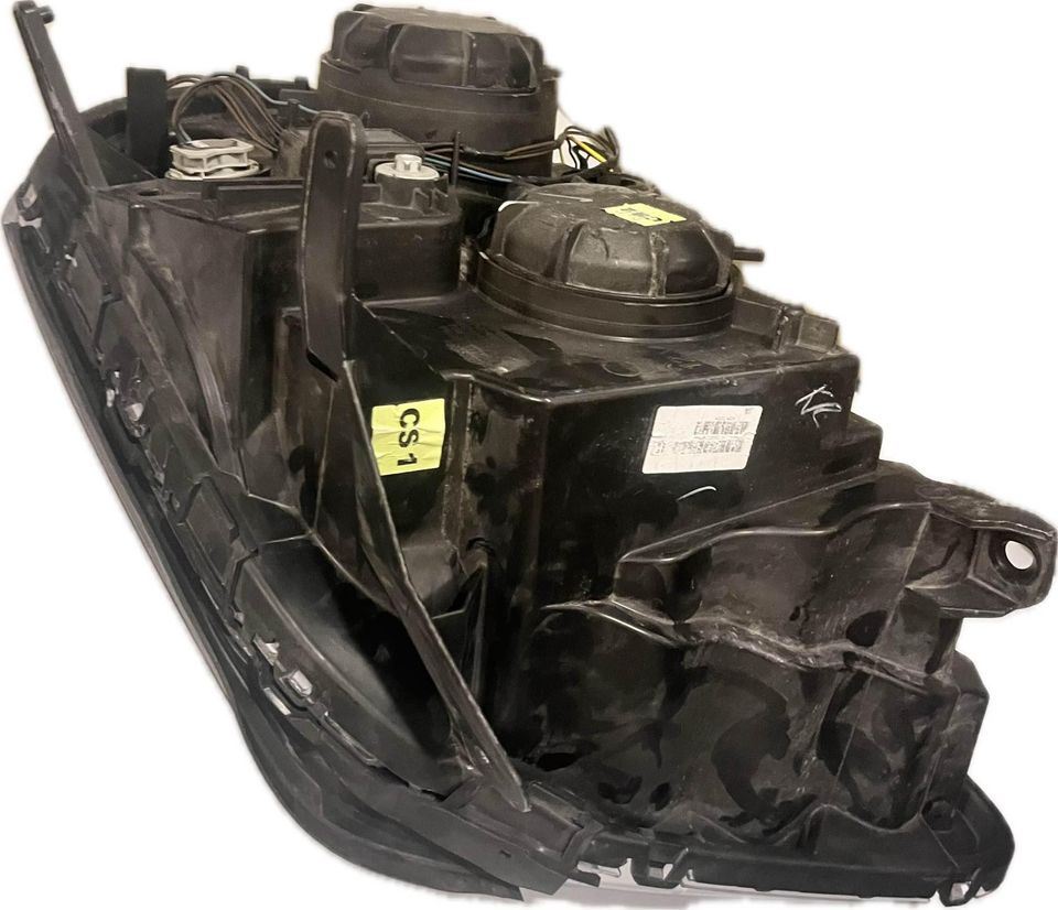 Headlamp Assembly used genuine OEM General Motors Terrain 2016-2017