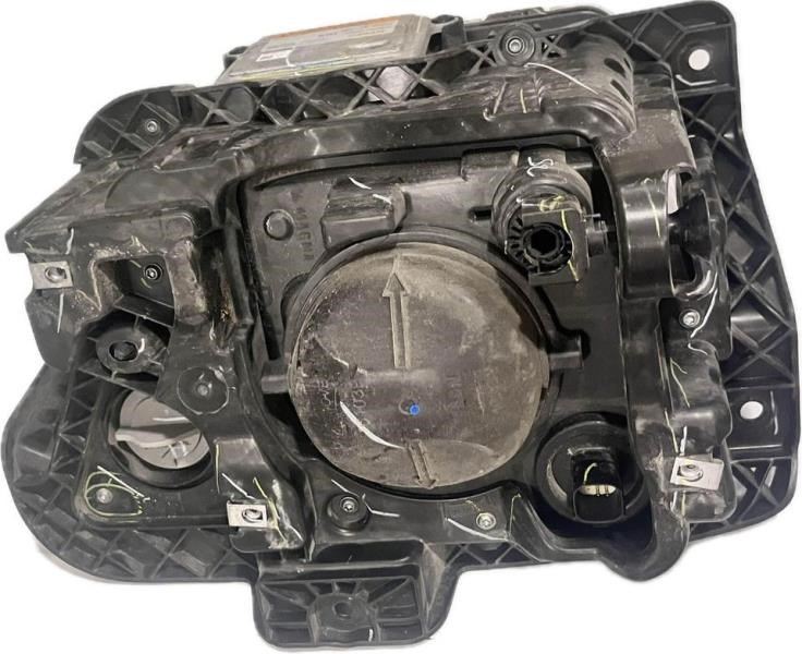 Headlamp Assembly used genuine OEM Chevrolet Blazer 2019-2022