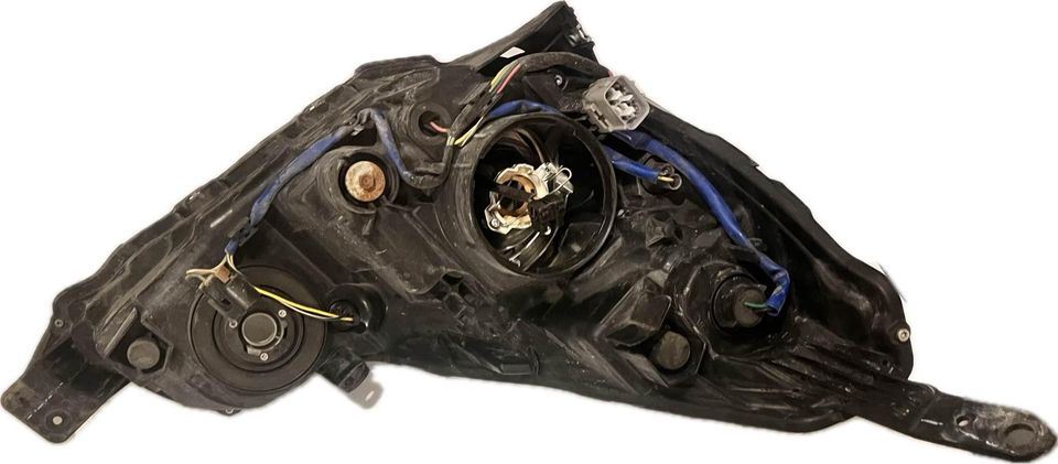 Left headlamp assembly composite used genuine OEM Subaru Legacy 2013-2014