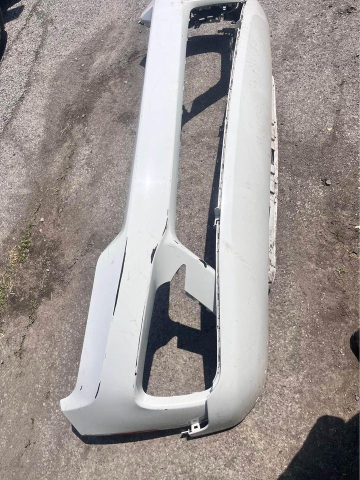 Front bumper cover lower used genuine OEM Jeep Grand Cherokee L 2021-2024