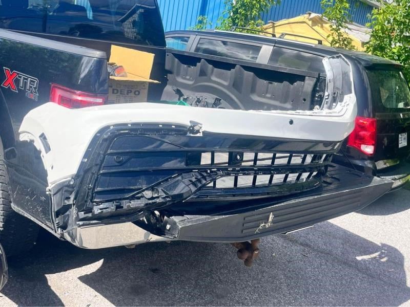 Absorbedor de defensa delantero usado original (OEM) Volkswagen Tiguan 2022-2024