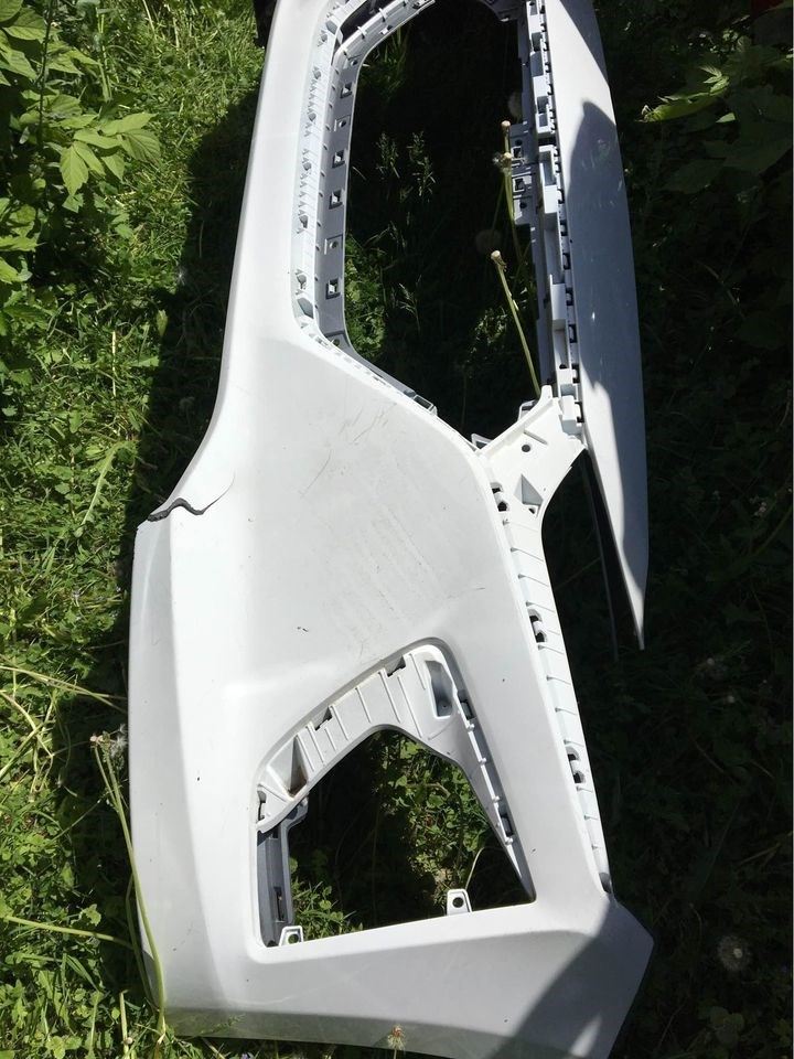 Defensa (parachoques) delantera usada original (OEM) Hyundai Ioniq 2017-2019