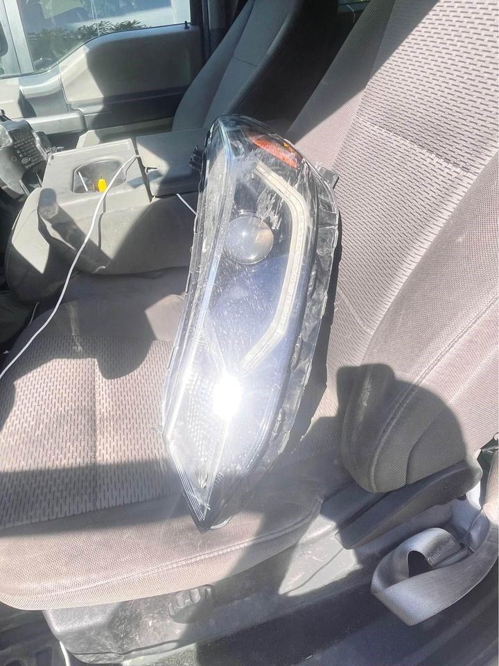 Faro izquierdo usado original (OEM) Chevrolet Cruze 2016-2019