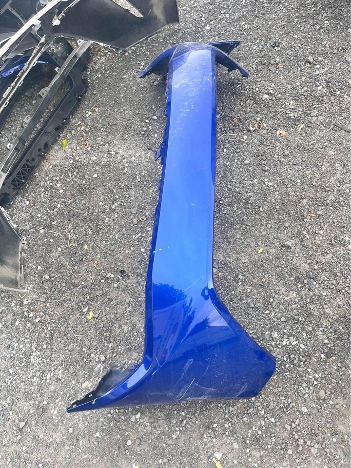 Defensa (parachoques) delantera usada original (OEM) KIA Soul 2023-2025
