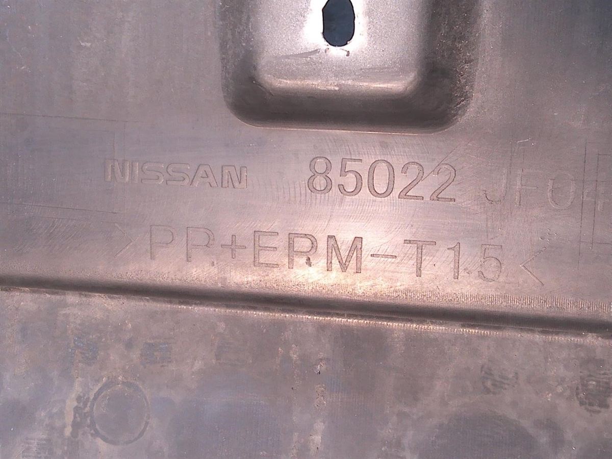 Defensa (parachoques) trasera usada original (OEM) Nissan GT-R 2012-2016