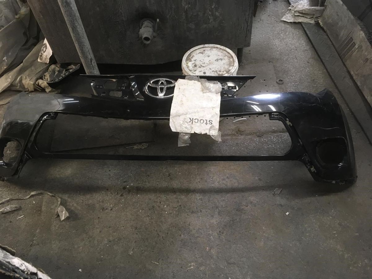 Refuerzo de defensa trasero usado original (OEM) Hyundai Elantra 2021-2023
