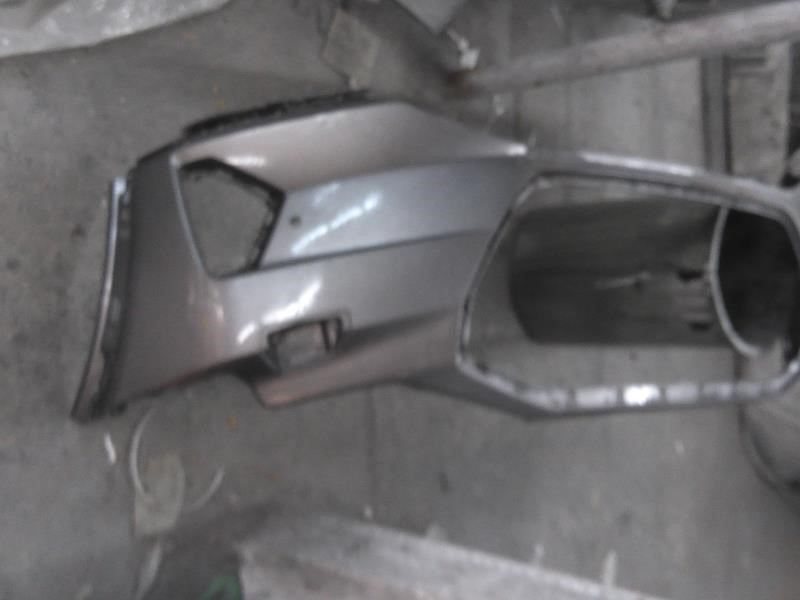 Defensa (parachoques) delantera usada original (OEM) Audi E-Tron 2021-2023
