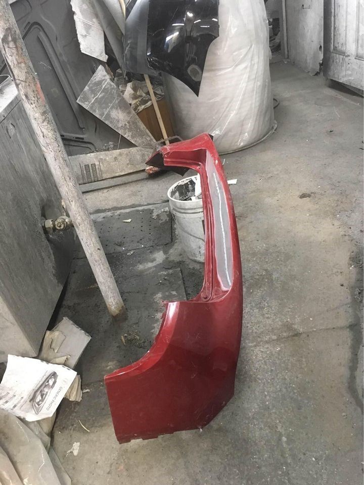 Refuerzo de defensa trasero usado original (OEM) Buick Encore 2013-2022