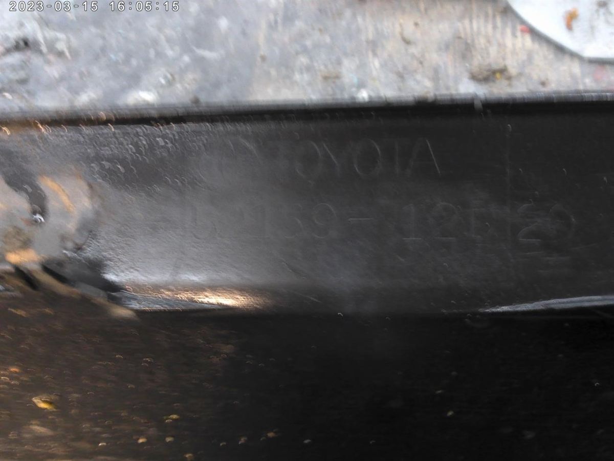 Defensa (parachoques) trasera usada original (OEM) Toyota Corolla 2019-2022