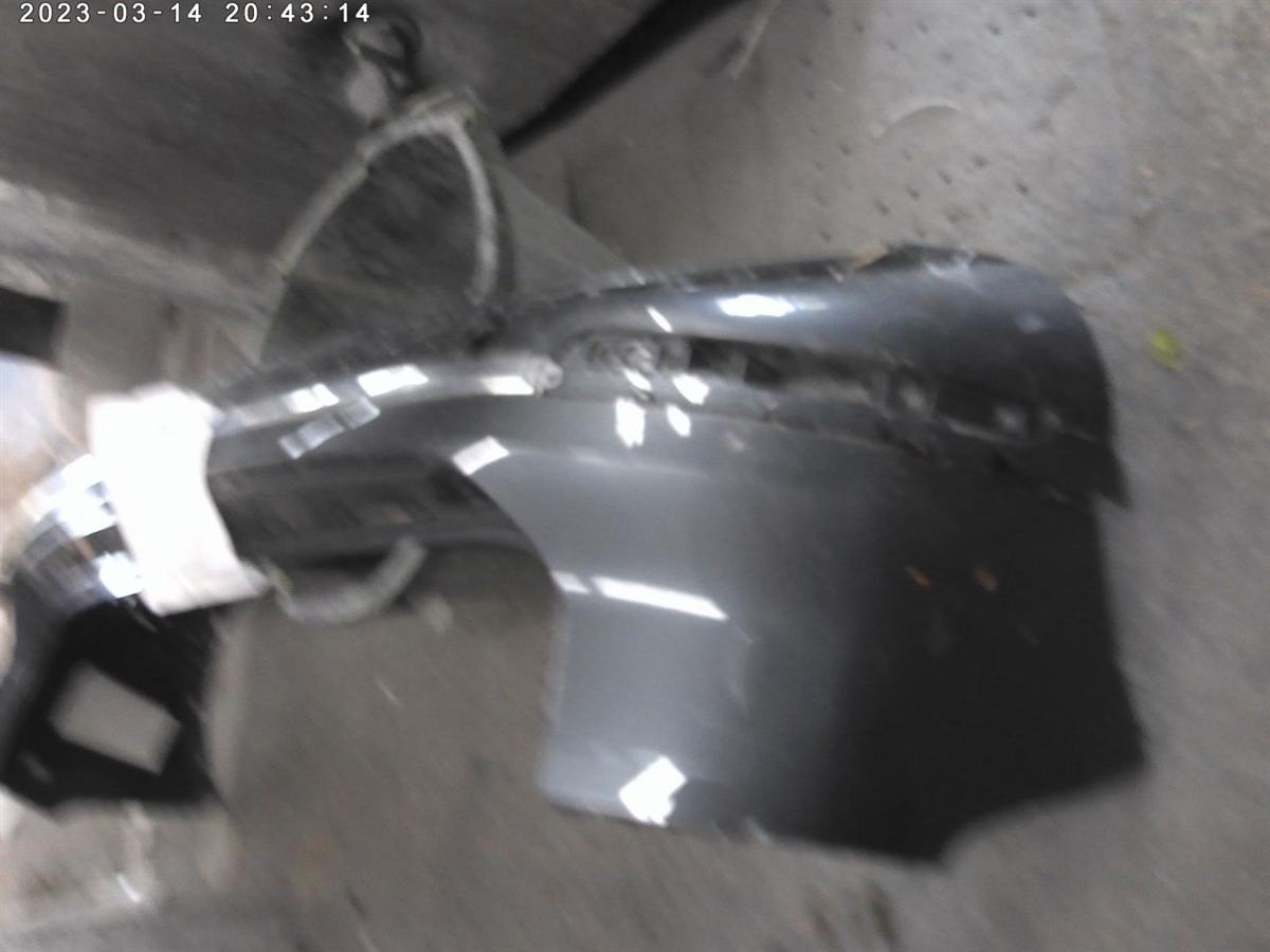 Defensa (parachoques) trasera usada original (OEM) Volkswagen Touareg 2011-2014