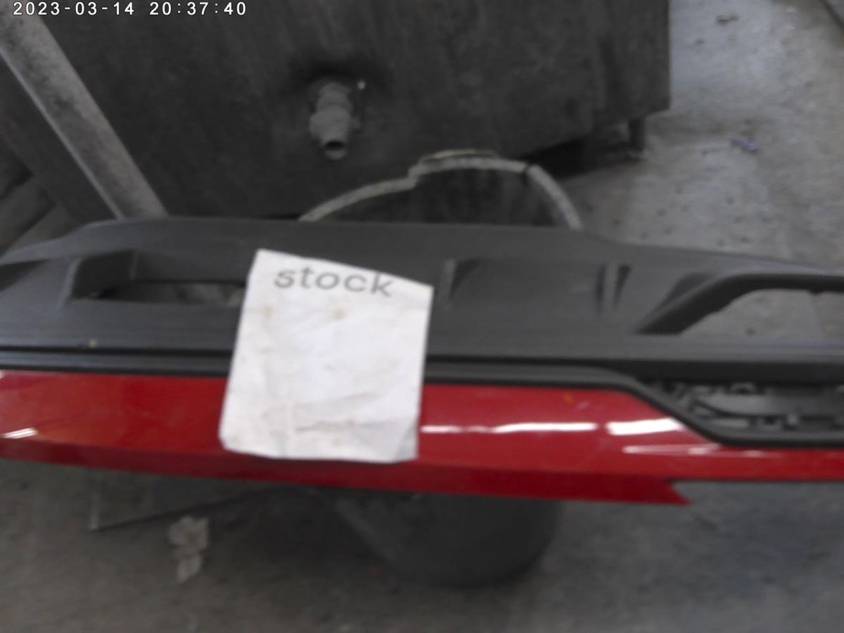 Defensa (parachoques) trasera usada original (OEM) Audi Q3 2019-2024