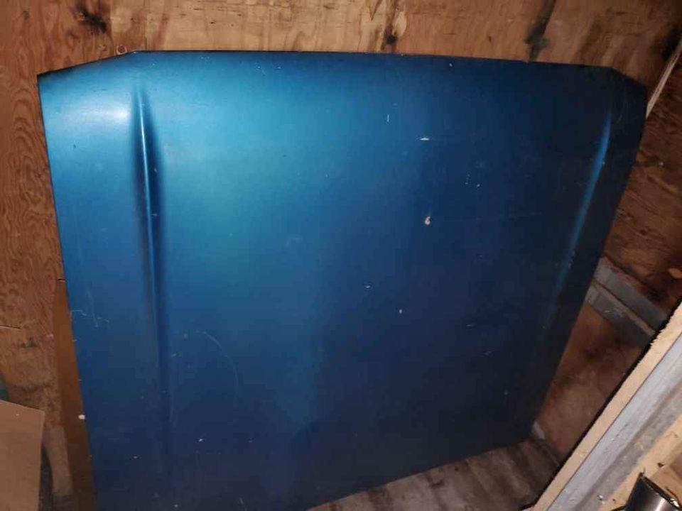 Cofre (capó) usado original (OEM) Chrysler Dart 1970-1972