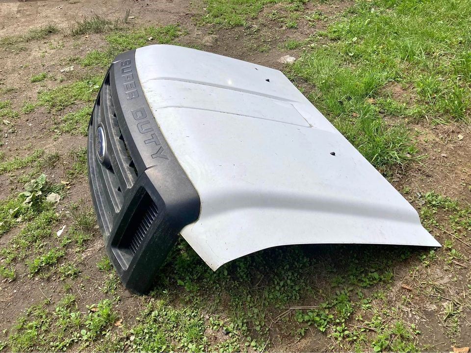 Hood panel assembly used genuine OEM Ford F-250 Super Duty 2008-2010