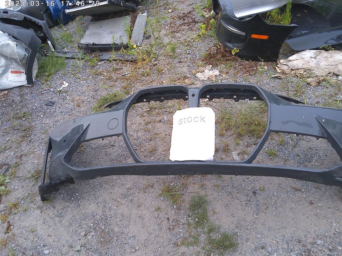 Front Bumper assembly used genuine OEM BMW BMW M3 2021-2025
