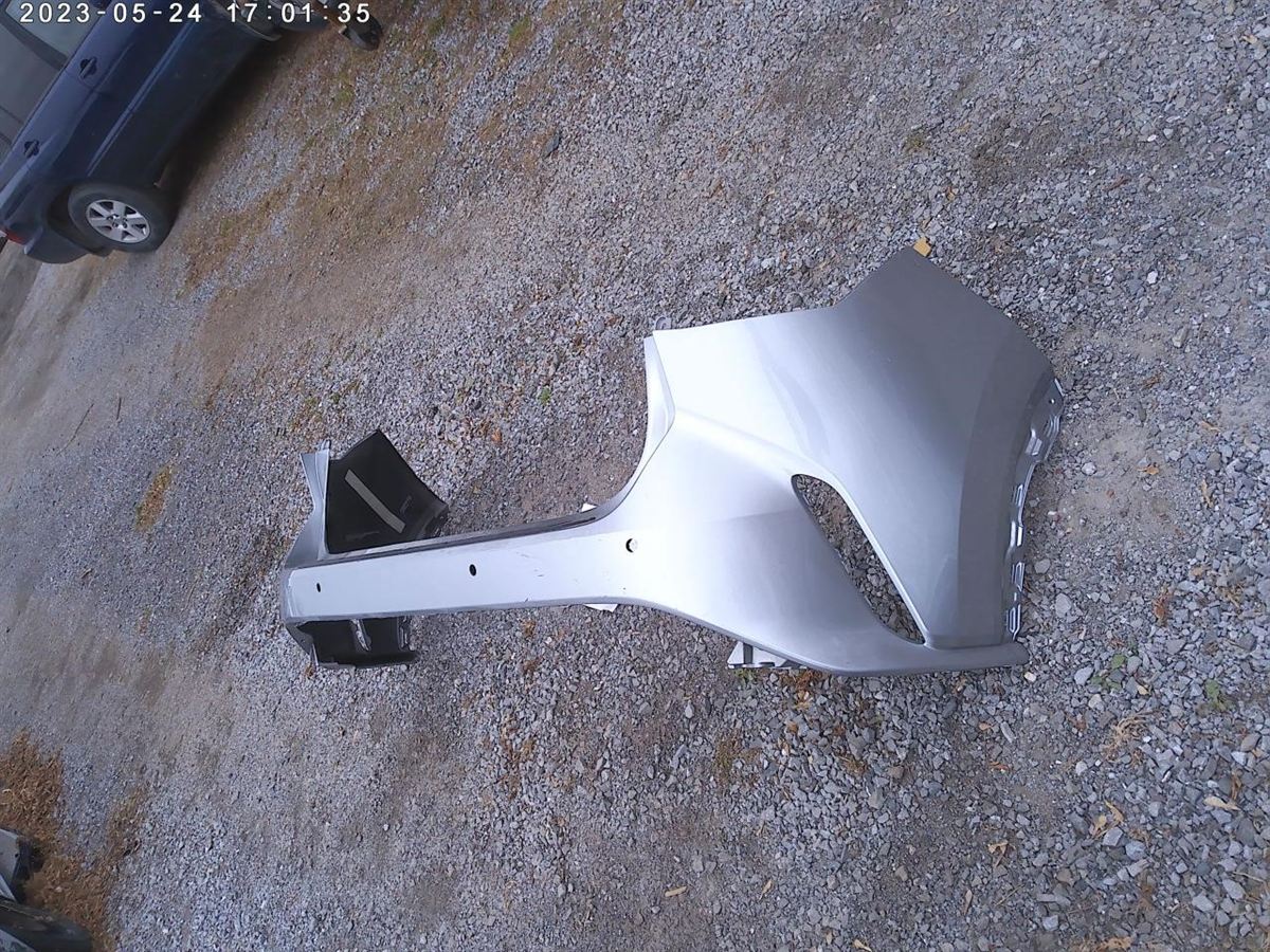 Defensa (parachoques) trasera usada original (OEM) Lexus RX350 2023-2025
